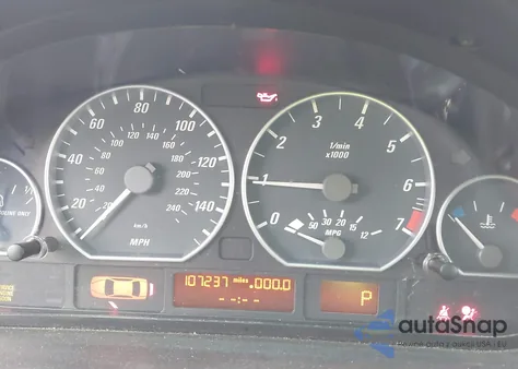 2004 BMW 330Ci из США, поврежденный, VIN WBABW534X4PL44514